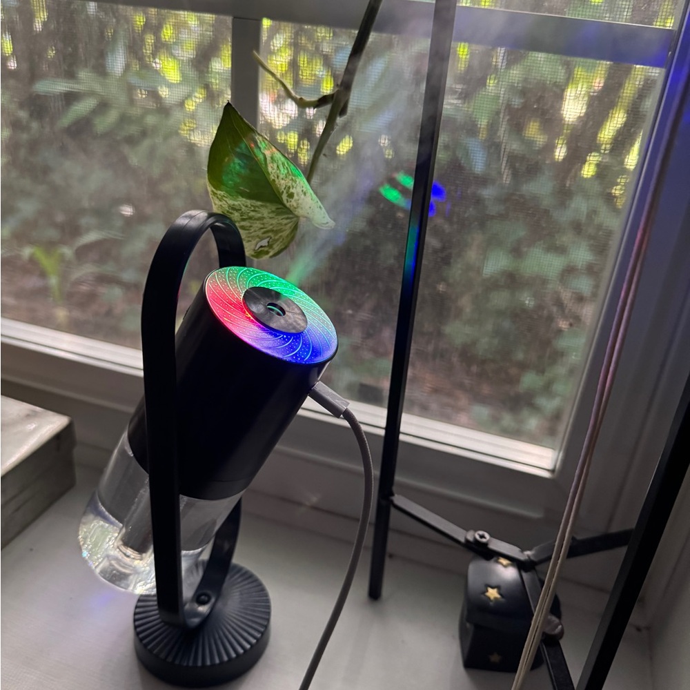 FREE w/purchase Plant Humidifier & Ambient Light USB Navy Blue Rainbow Light
